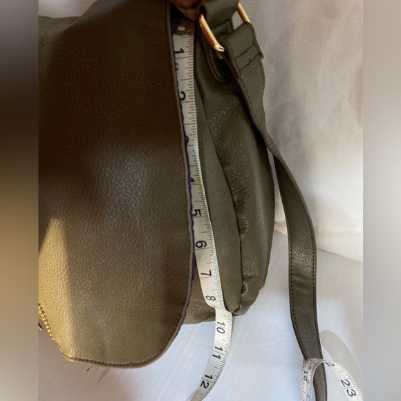 Target boho Crossbody purse, olive color - Picture 10 of 12